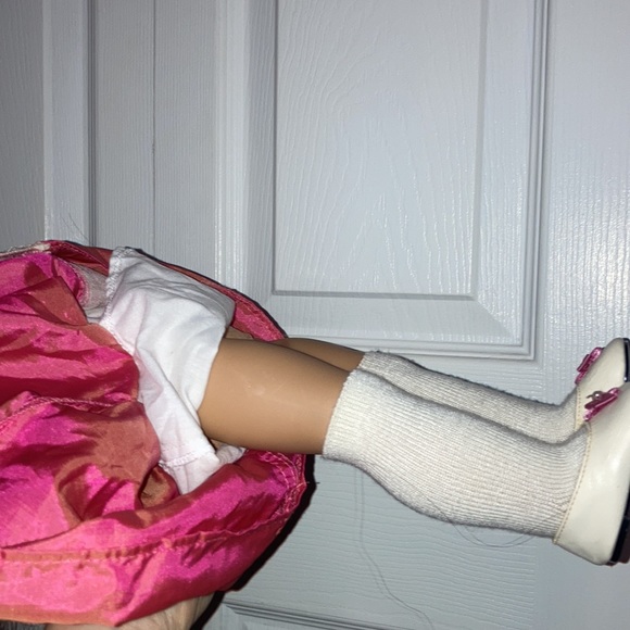 Pleasant Company American Girl Retired Elizabeth Cole - Picture 11 of 11